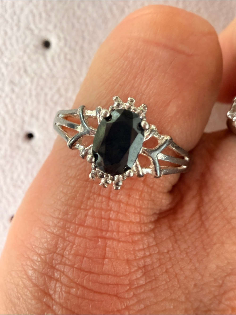 VTG Black Sapphire Ring - Size 7 - Picture 6 of 16